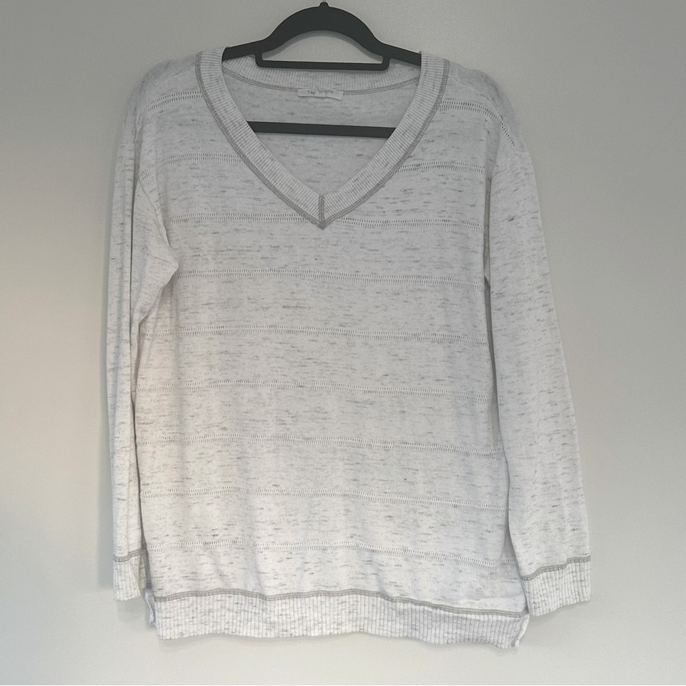 Women's Talbots White and Heather Grey V Neck Sweater Size Medium